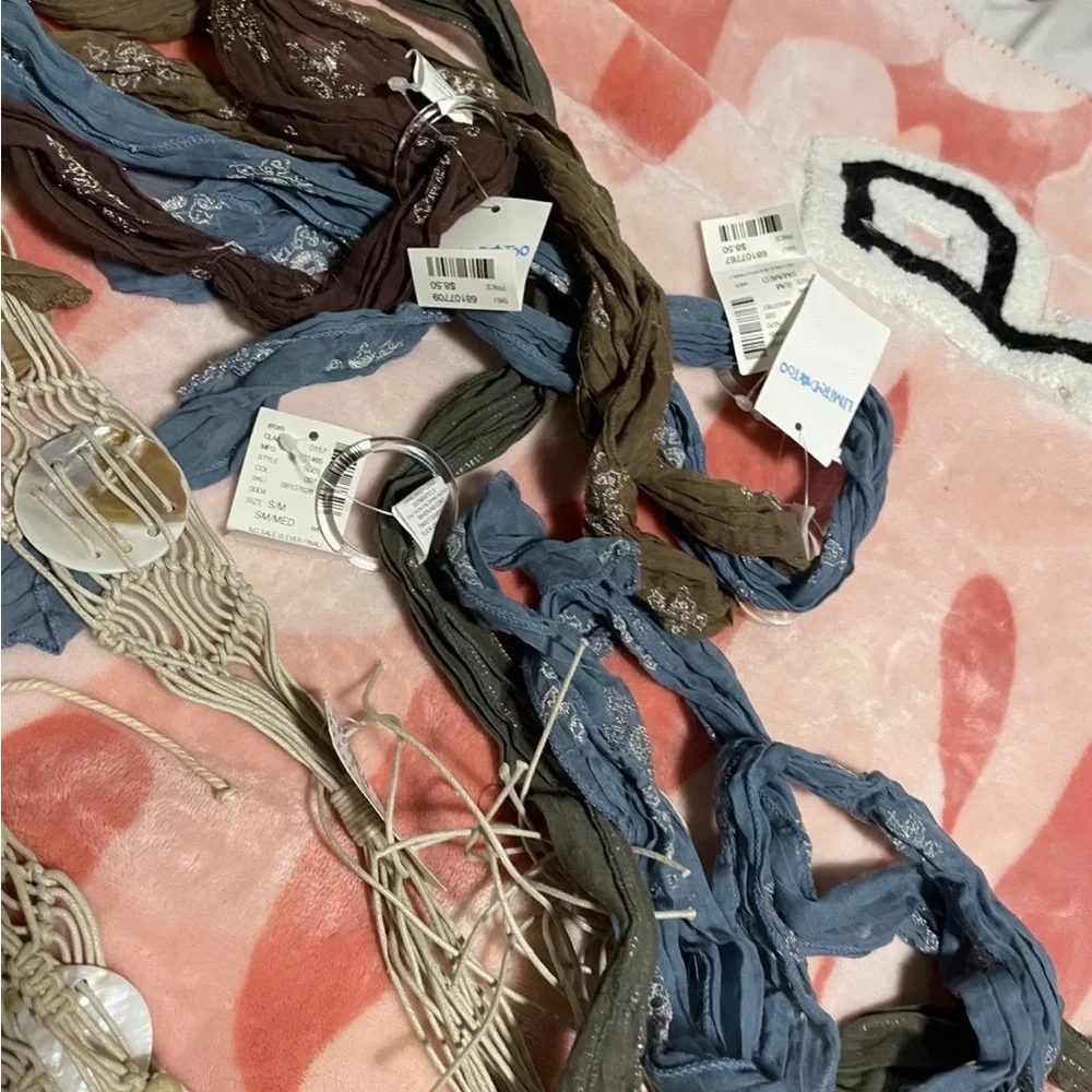 Huge Vintage Limited Too, Gap, Aeropostale Belt Bundle